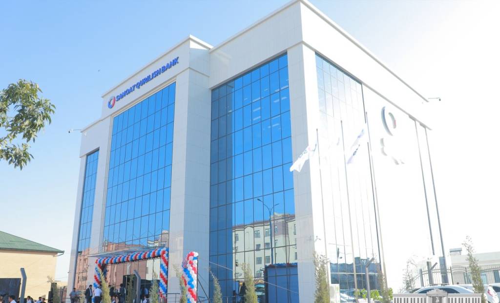 Office Building Cleaning